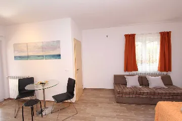 Studio for 2 Guests in Rovinj with Parking
