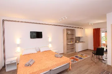 Studio for 2 Guests in Rovinj with Parking