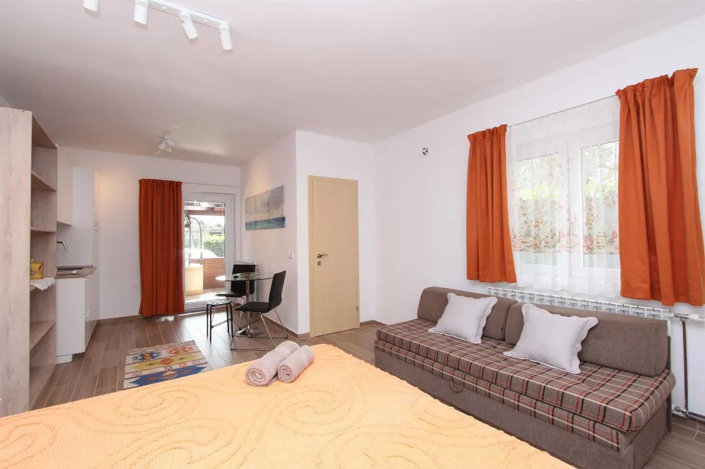 Studio for 2 Guests in Rovinj with Parking