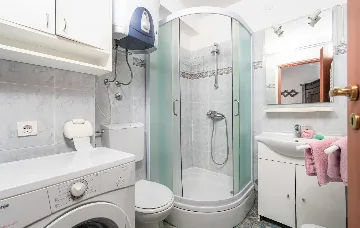 Holiday House with Pool in Sv. Lovreč