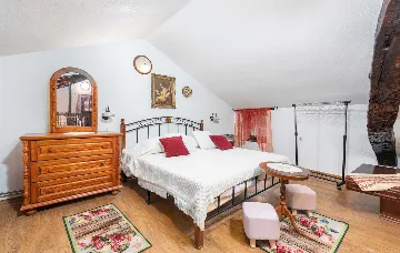 Holiday House with Pool in Sv. Lovreč