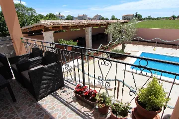 One-Bedroom Apartment with Pool Access in Bale