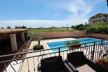 One-Bedroom Apartment with Pool Access in Bale