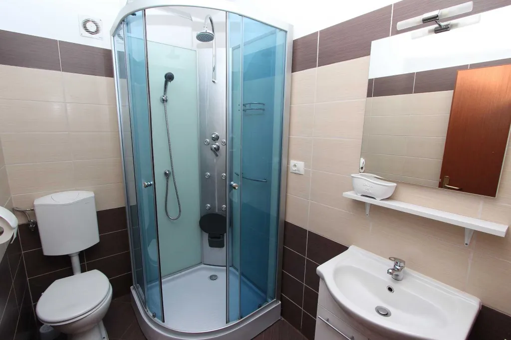 Studio for 2 Guests in Bale with Shared Pool