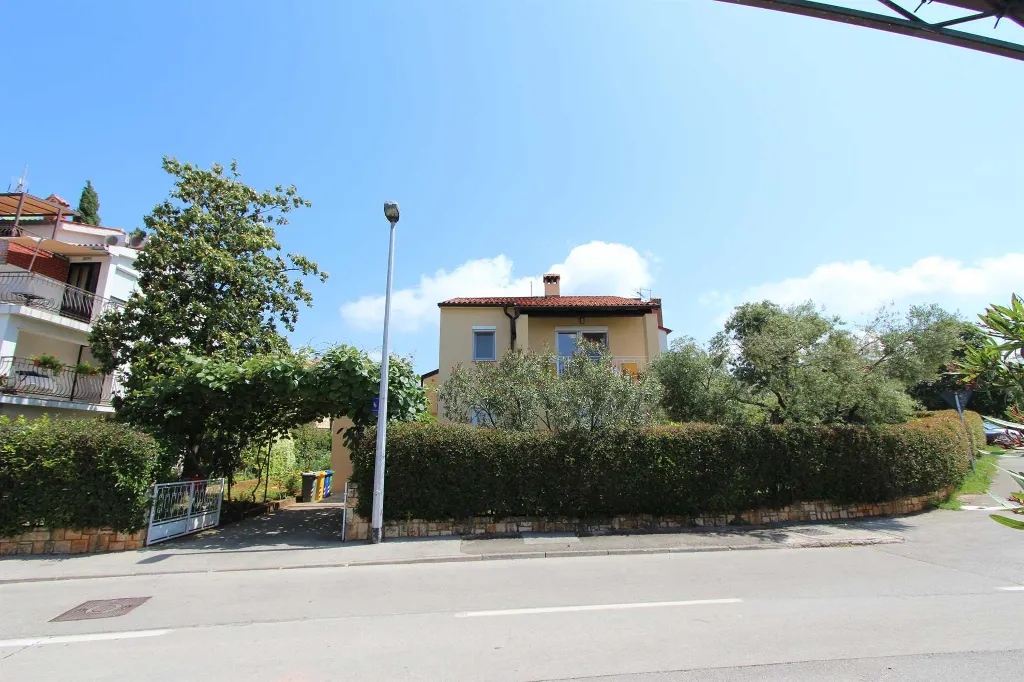 Two-Bedroom Apartment in Rovinj with Balconies