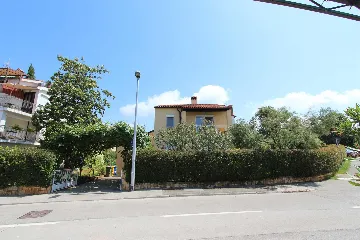 Two-Bedroom Apartment in Rovinj with Balconies