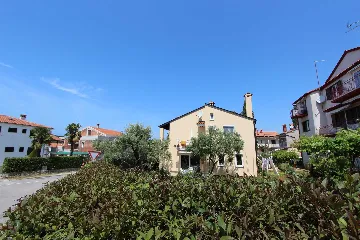 Two-Bedroom Apartment in Rovinj with Balconies