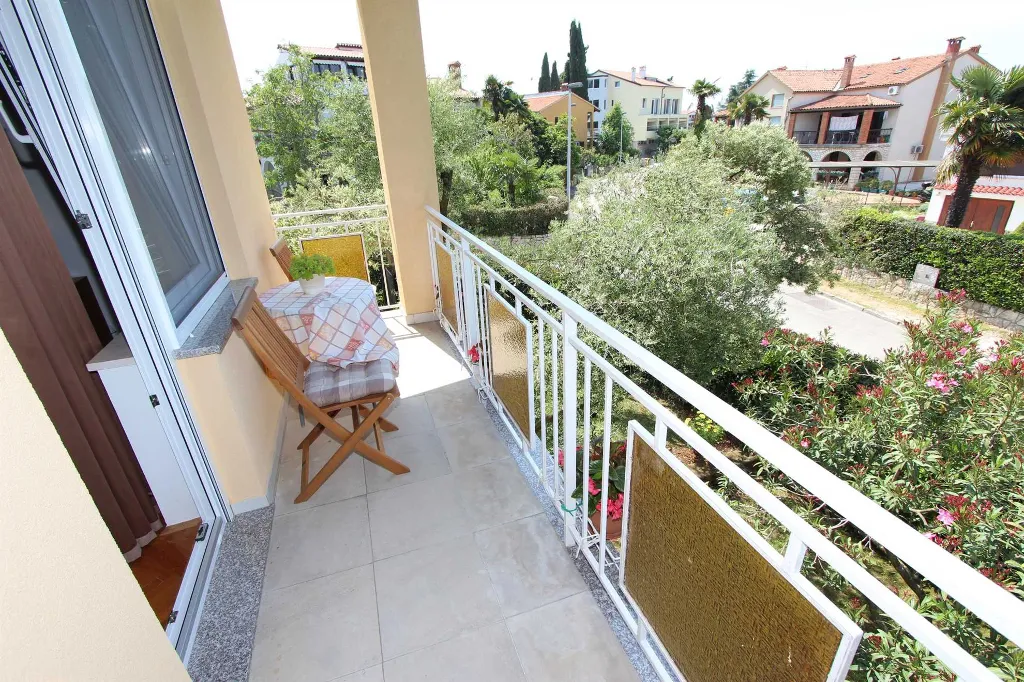 Two-Bedroom Apartment in Rovinj with Balconies