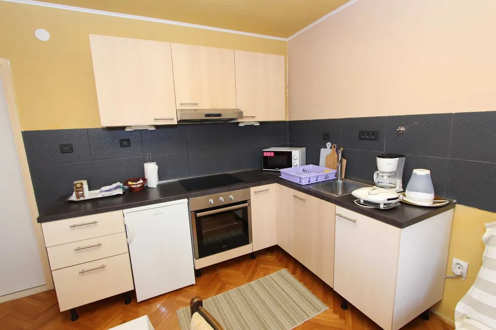 Two-Bedroom Apartment in Rovinj with Balconies