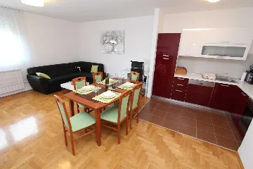 One-Bedroom Apartment for 4 Guests in Pula
