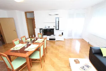 One-Bedroom Apartment for 4 Guests in Pula