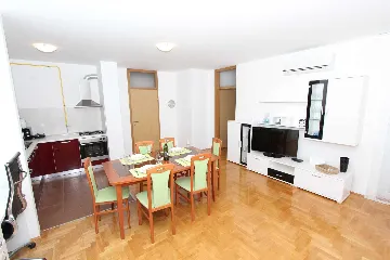 One-Bedroom Apartment for 4 Guests in Pula