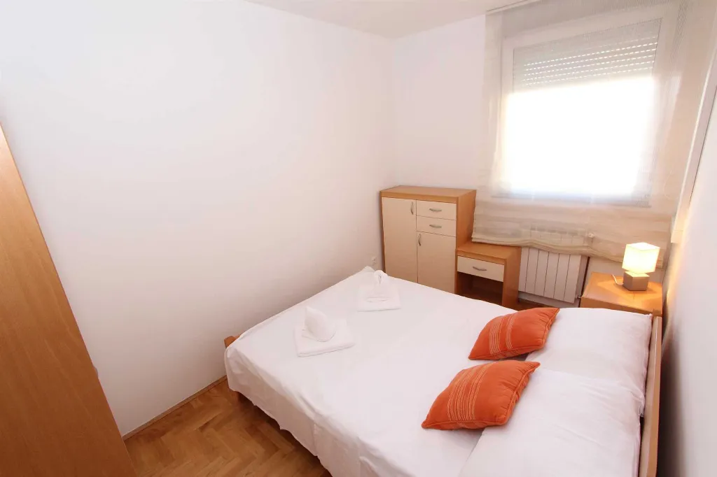 One-Bedroom Apartment for 4 Guests in Pula