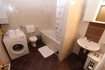 One-Bedroom Apartment for 4 Guests in Pula