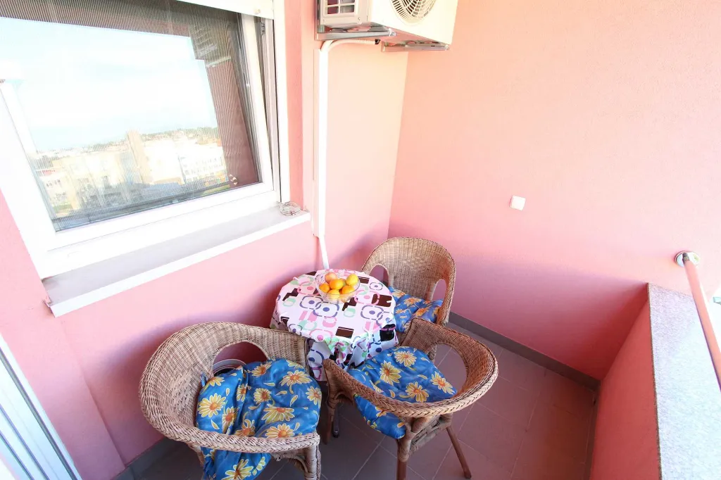 One-Bedroom Apartment for 4 Guests in Pula