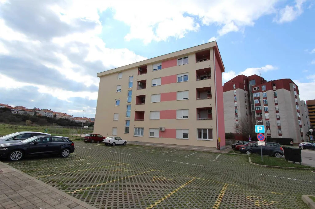 One-Bedroom Apartment for 4 Guests in Pula