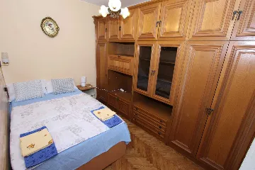 Three-Bedroom Apartment with Terrace in Pula
