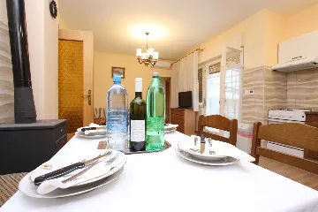 Three-Bedroom Apartment with Terrace in Pula