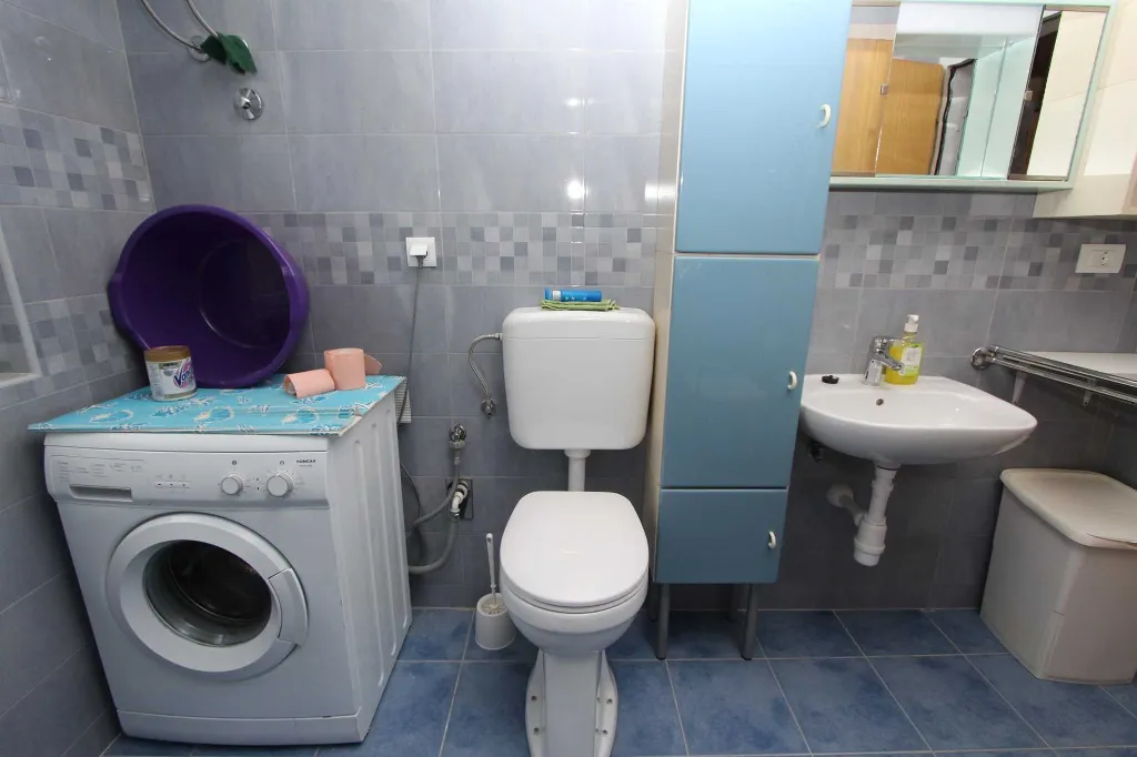 Three-Bedroom Apartment with Terrace in Pula