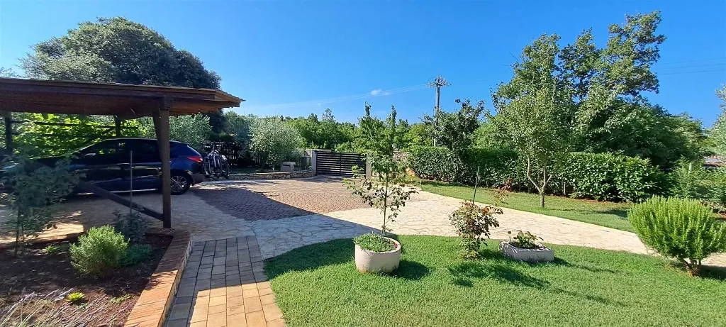 Two-Bedroom Holiday House in Rovinj