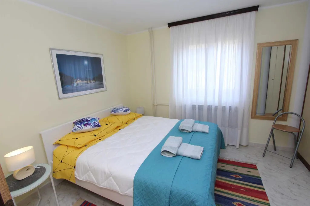One-Bedroom Apartment for 2 in Rovinj with Parking