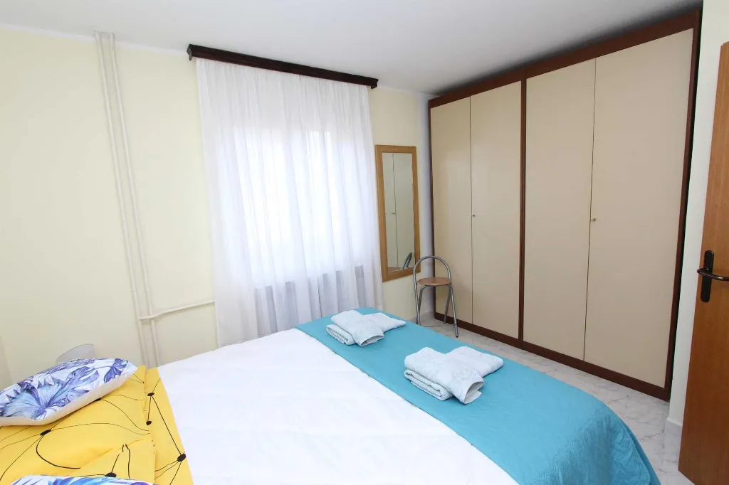 One-Bedroom Apartment for 2 in Rovinj with Parking