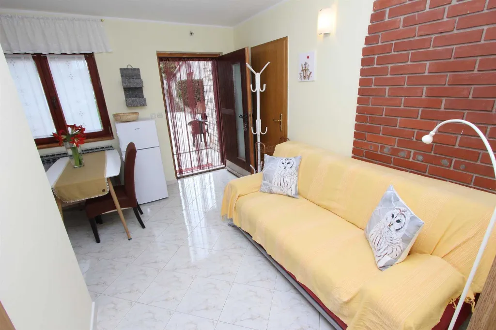 One-Bedroom Apartment for 2 in Rovinj with Parking