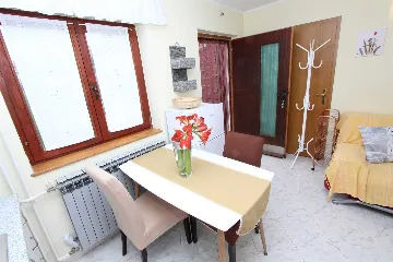 One-Bedroom Apartment for 2 in Rovinj with Parking