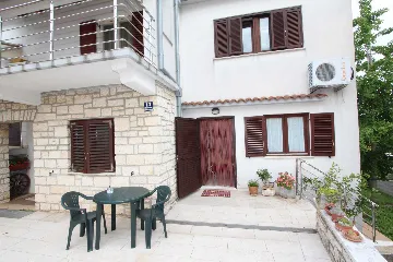 One-Bedroom Apartment for 2 in Rovinj with Parking