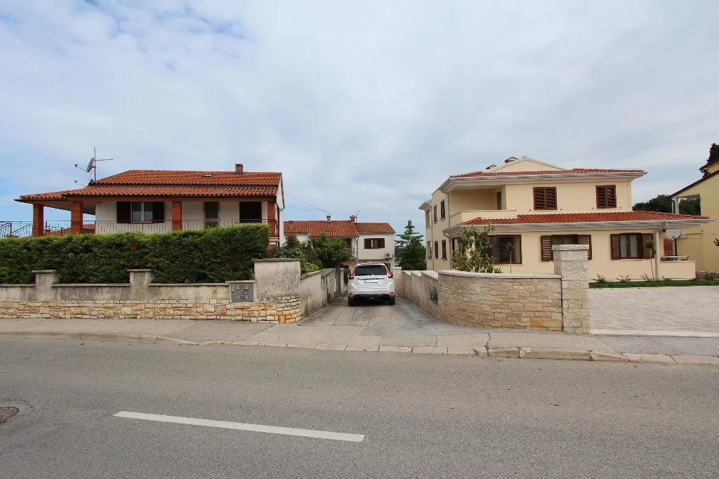 One-Bedroom Apartment for 2 in Rovinj with Parking