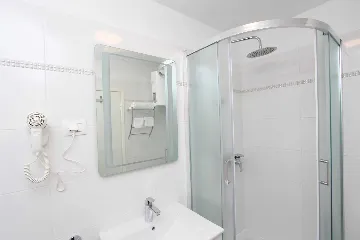 Two-Bedroom Apartment in Rovinj with Parking