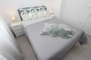 Two-Bedroom Apartment in Rovinj with Parking