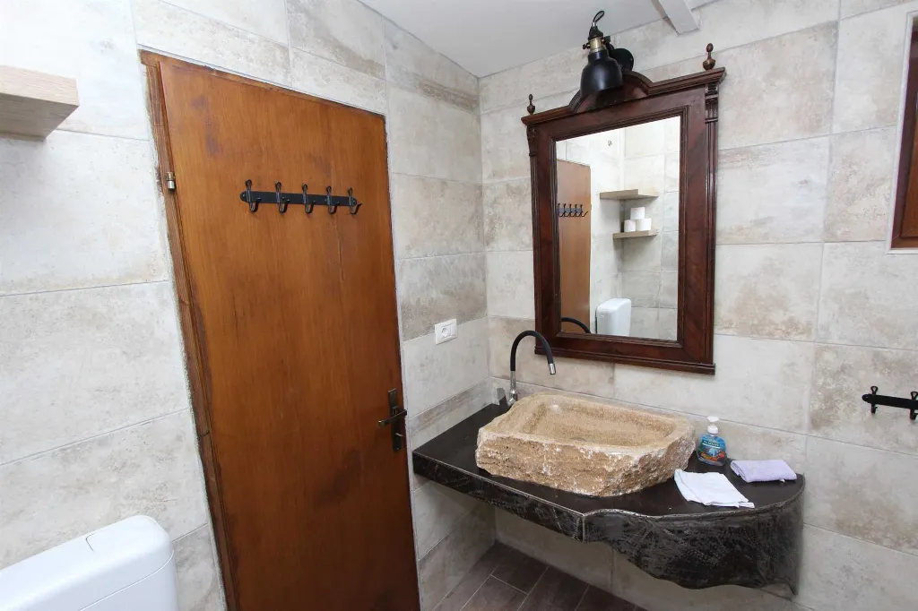 Studio for 2 Guests in Rovinjsko Selo with Shared Pool