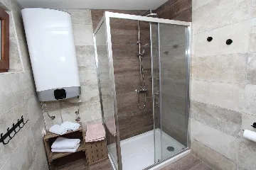 Studio for 2 Guests in Rovinjsko Selo with Shared Pool