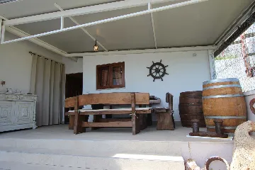 Studio for 2 Guests in Rovinjsko Selo with Shared Pool