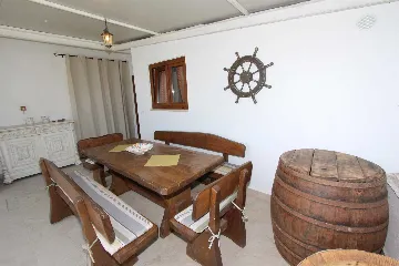 Studio for 2 Guests in Rovinjsko Selo with Shared Pool