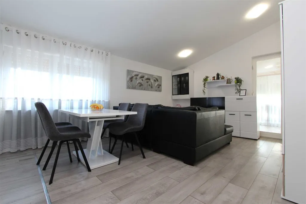 Sunrise Haven Apartment, Banjole
