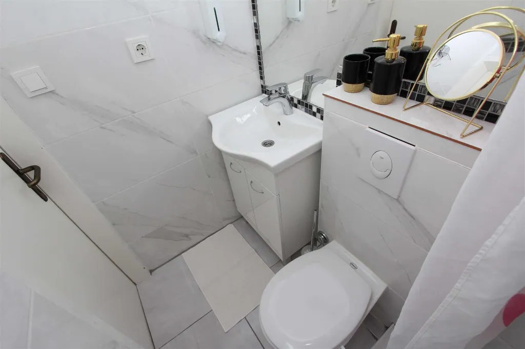 Sunrise Haven Apartment, Banjole