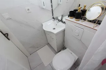 Sunrise Haven Apartment, Banjole