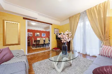 Two-Bedroom Apartment with Pool in Rovinj