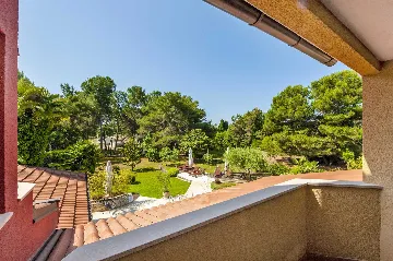 Two-Bedroom Apartment with Pool in Rovinj