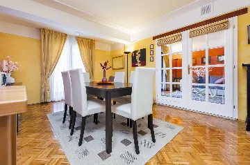 Two-Bedroom Apartment with Pool in Rovinj