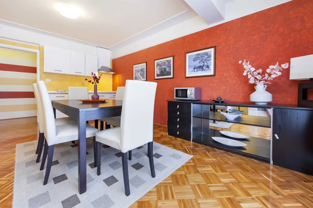 Two-Bedroom Apartment with Pool in Rovinj