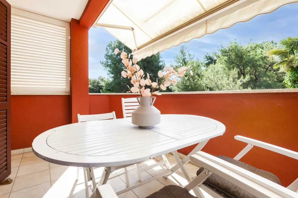 Two-Bedroom Apartment with Pool in Rovinj