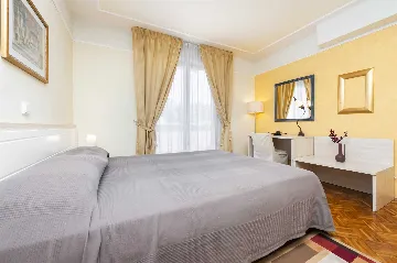 Two-Bedroom Apartment with Pool in Rovinj