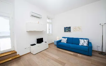 One-Bedroom Apartment in Rovinj City Center with Sea View