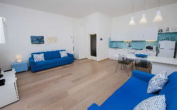 One-Bedroom Apartment in Rovinj City Center with Sea View
