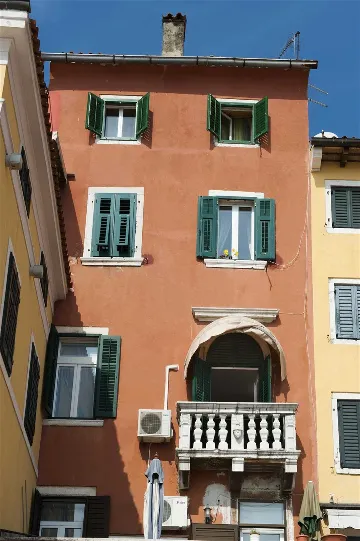 One-Bedroom Apartment in Rovinj City Center with Sea View