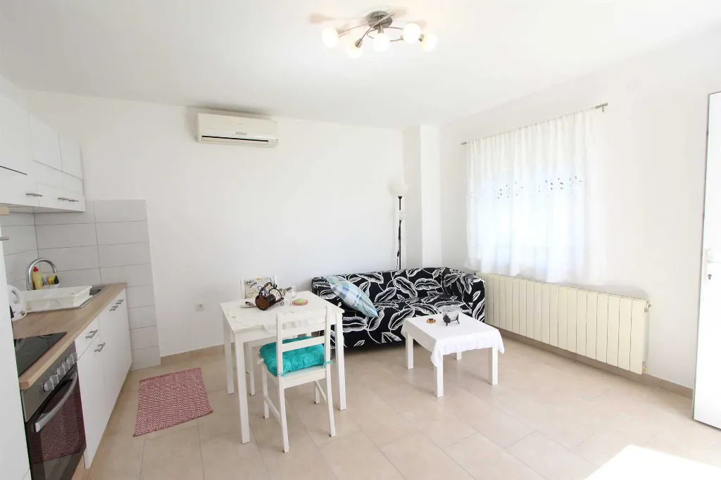 One-Bedroom Apartment in Rovinj for 2 Guests