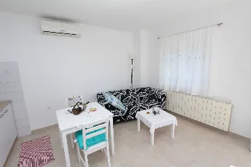 One-Bedroom Apartment in Rovinj for 2 Guests